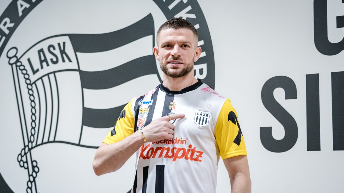 Zyrtare: Berisha transferohet te LASK