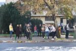 KUR DHUNA “FSHIHET”! Përse arsimtarët heshtin në trajtimin e konflikteve mes moshatarëve?