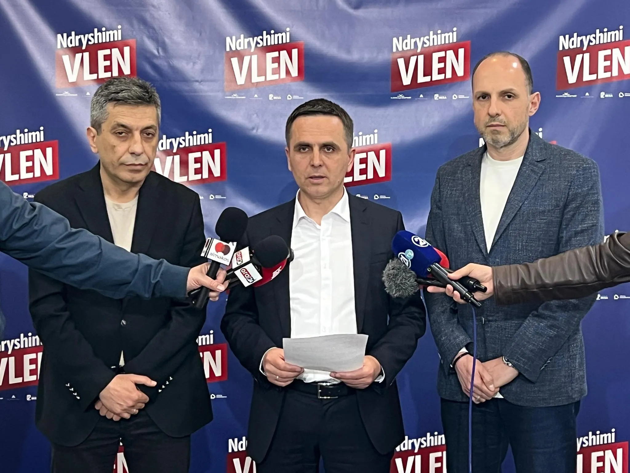 VLEN  Me ne  shqiptarët janë pjesë e denjë e institucioneve 