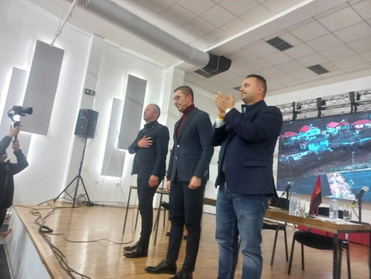 Njëqind milionë euro në projekte infrastrukturore për Koçanin dhe rajonin  njoftoi Mickoski