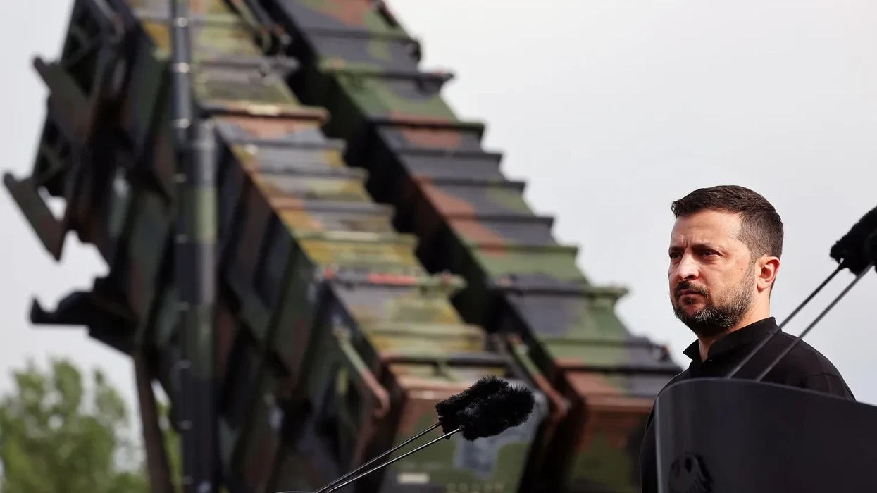 zelensky-i-kerkon-shba-se-licence-per-prodhimin-e-raketave-patriot-ne-ukraine